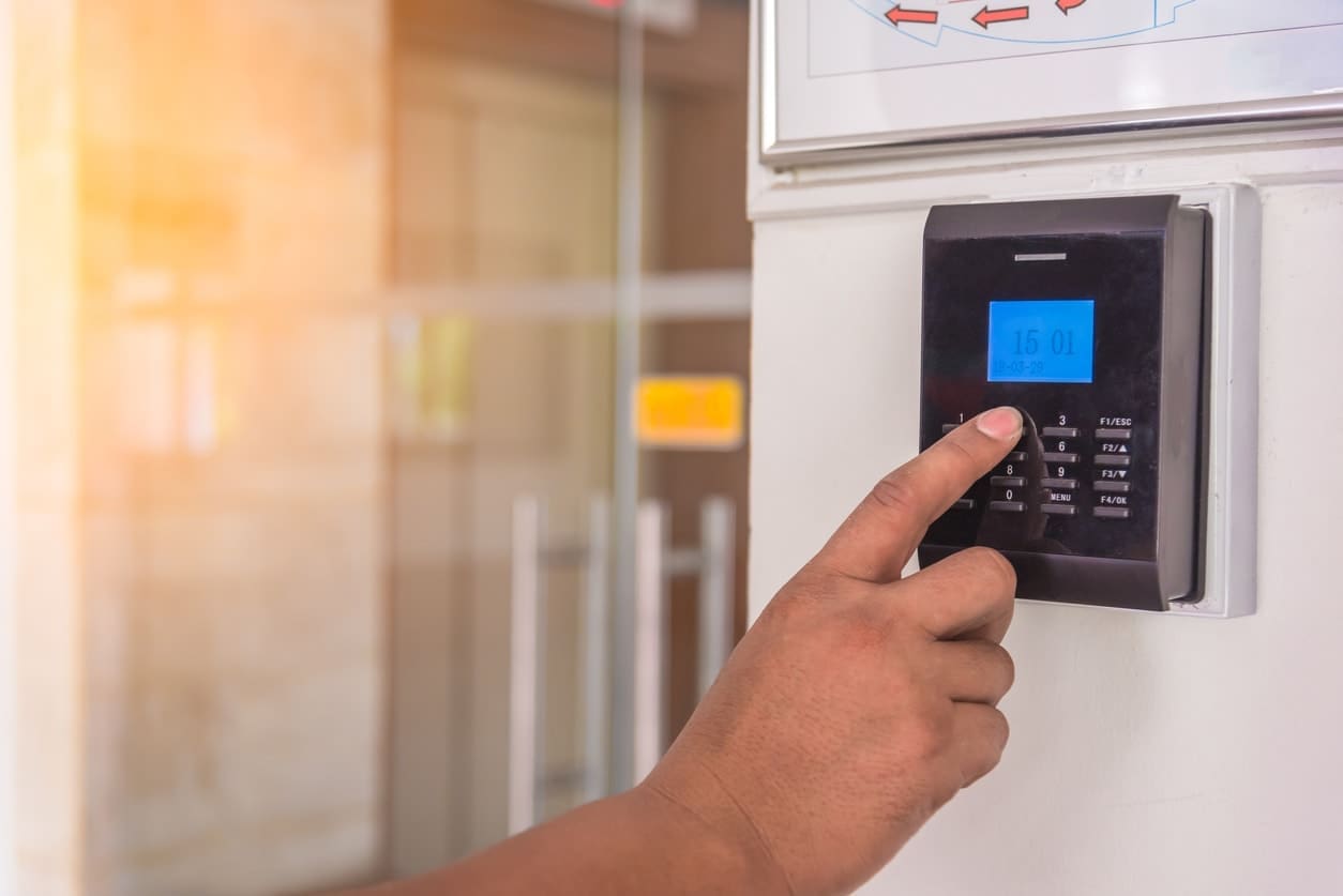 Guide to Finding the Best Locksmith for Your Business