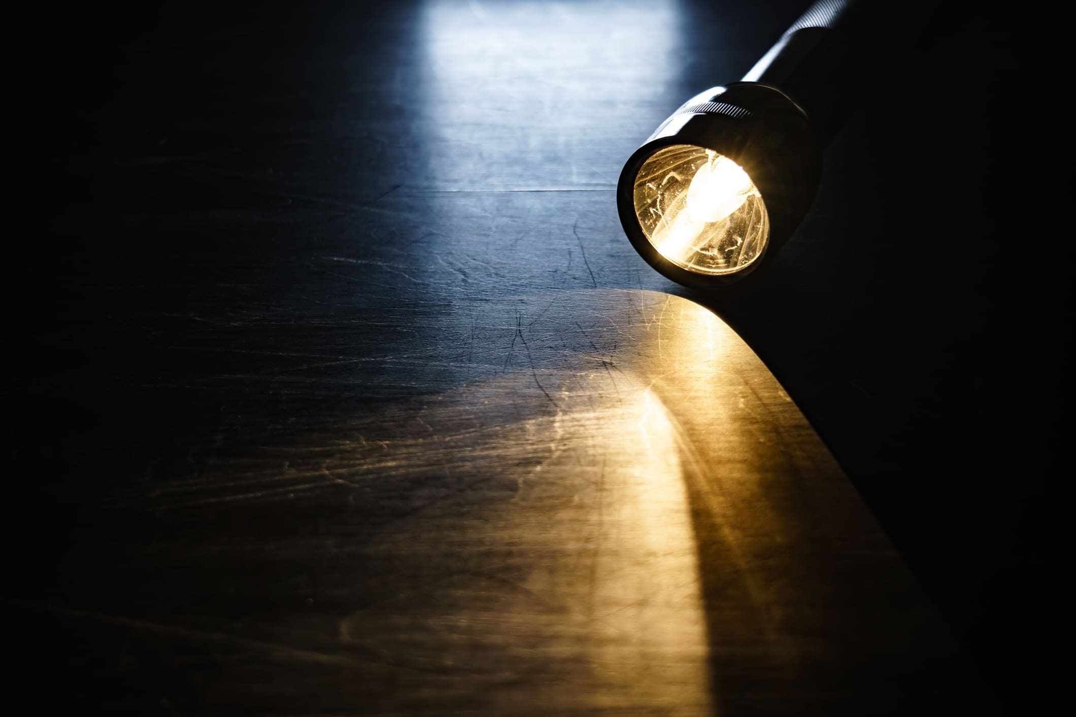 TIPS FOR KEEPING YOUR HOME SAFE DURING A POWER OUTAGE