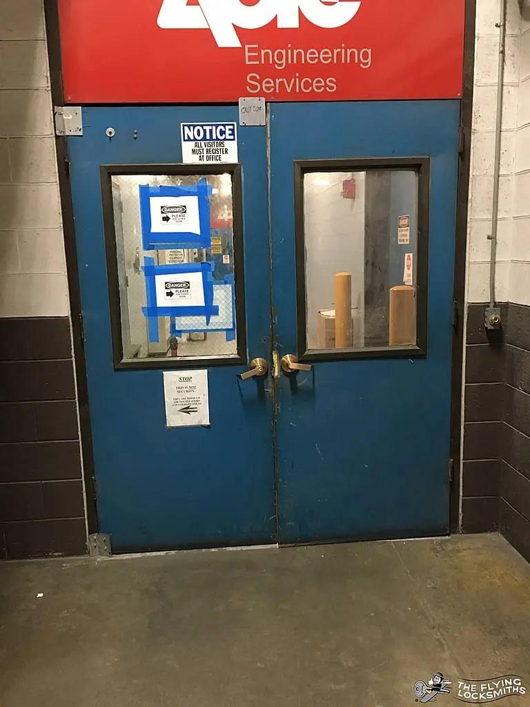 Ugly Door2